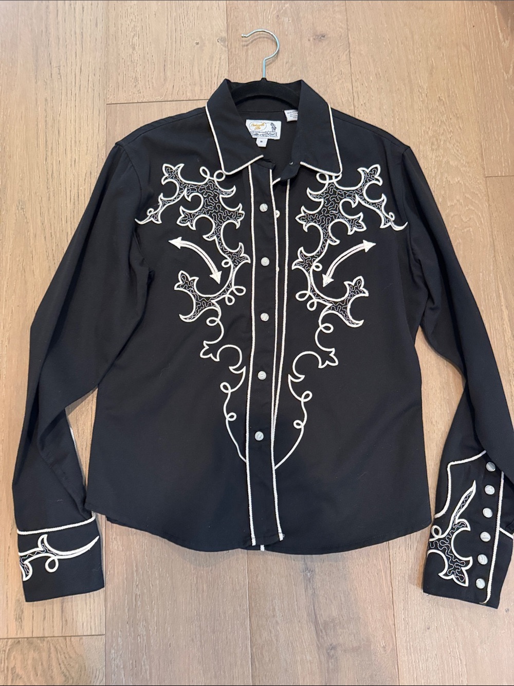 Women’s Black Western Embroidered Shirt size small - Picture 1 of 5